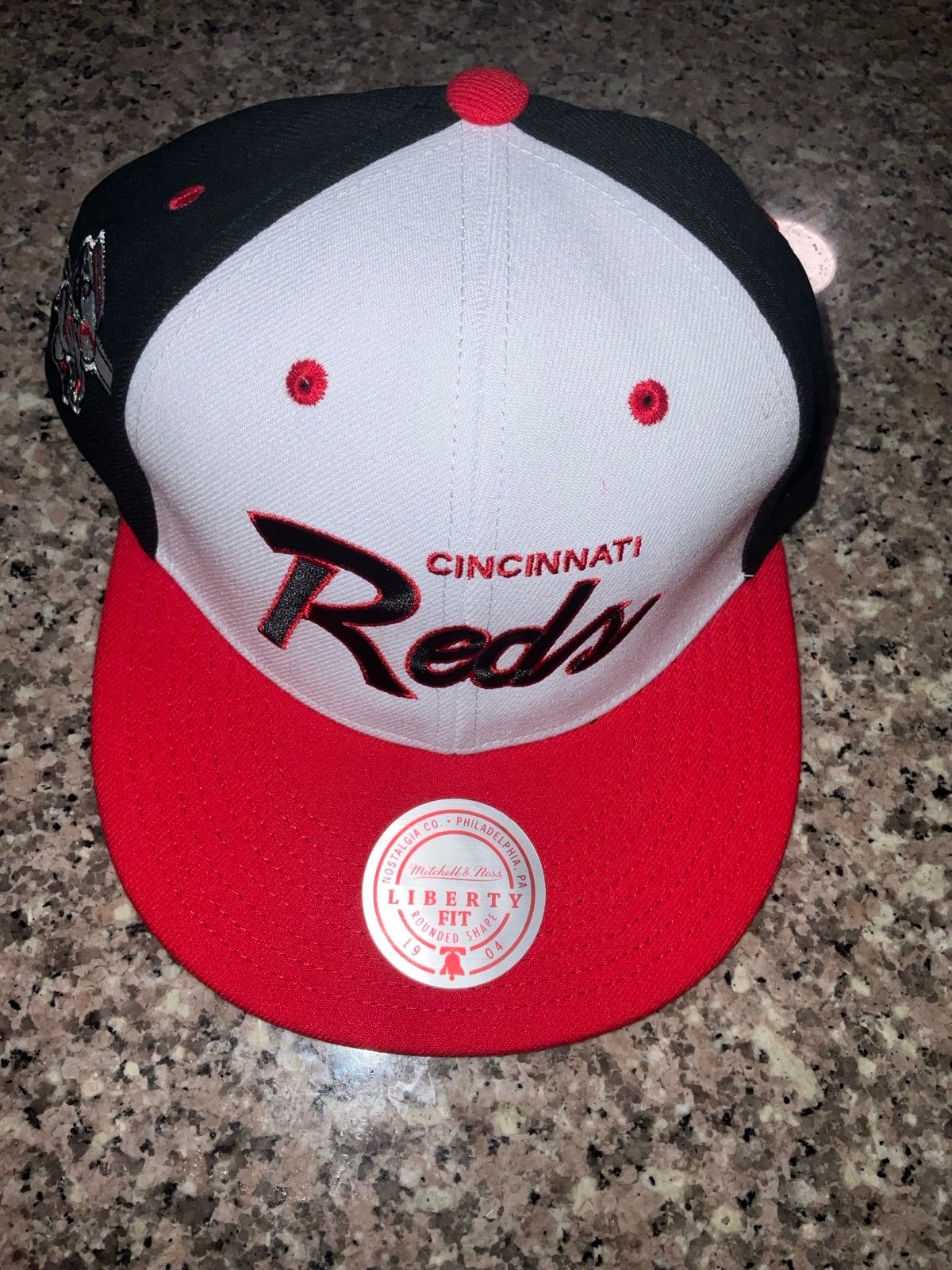 Cincinnati Reds MLB SnapBack Hat